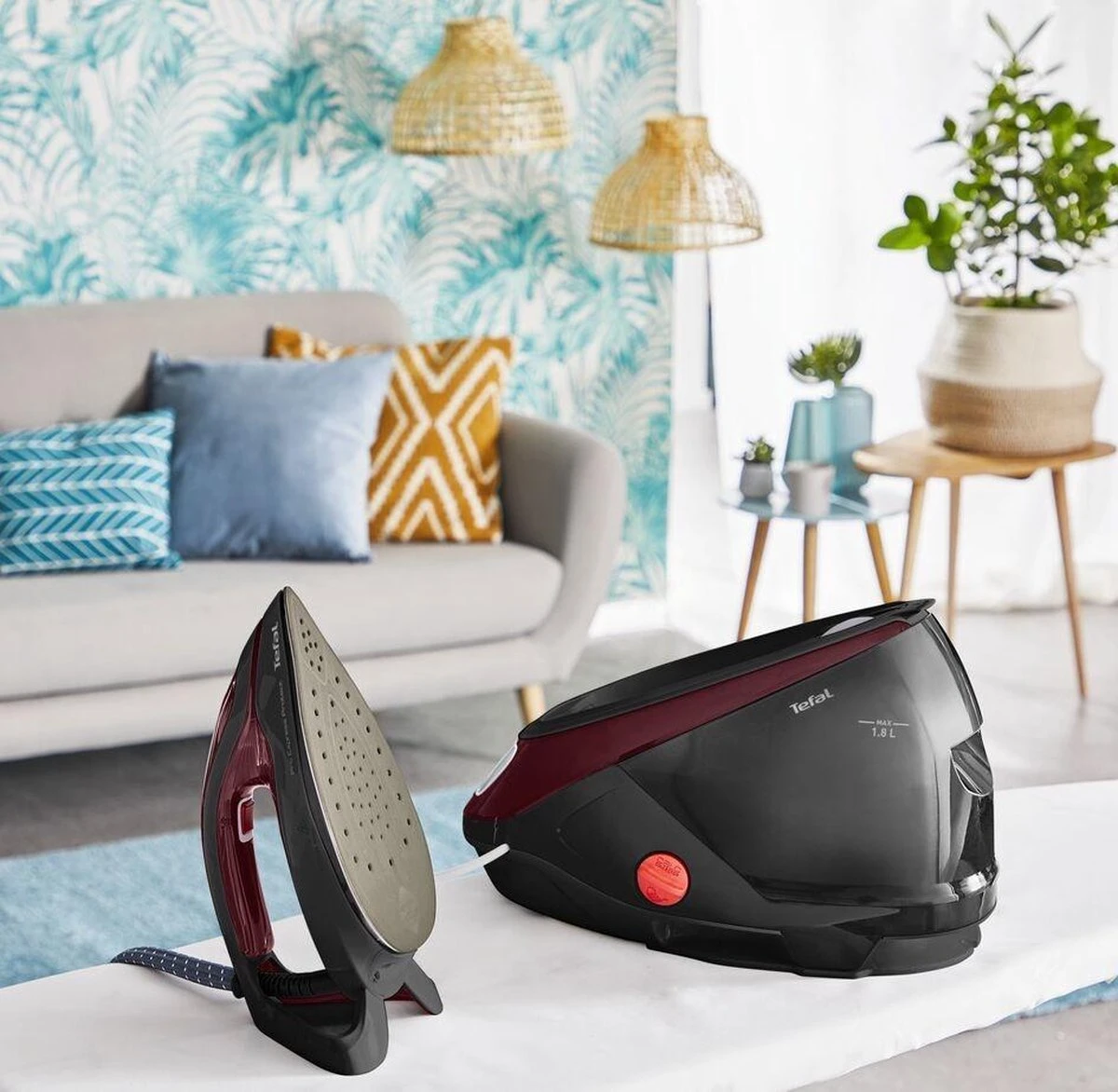 Tefal GV9230 Pro Express Protect Stoomgenerator Rood/Zwart 5 Tefal GV9230 Pro Express Protect Stoomgenerator Rood/Zwart - Afbeelding 3