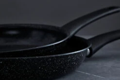 Tefal Intensity Koekenpannenset 24 + 28 Cm 22 Tefal Intensity Koekenpannenset 24 + 28 Cm -Tefal 1638053